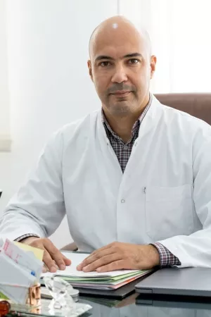 Dr Aymen Lahmar